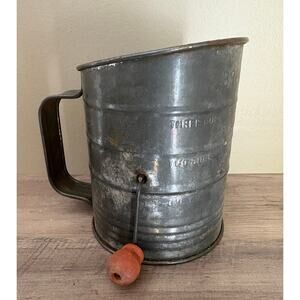 Vintage Bromwell's 3 Cup Measuring Flour Sifter Red Wood Handle Crank Knob 1930s